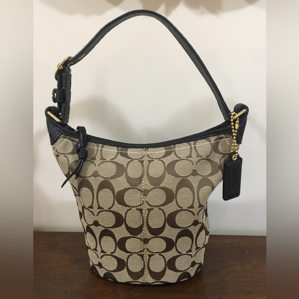 Genuine COACH Signature “C” Canvas Bucket Bag PINK Lined!